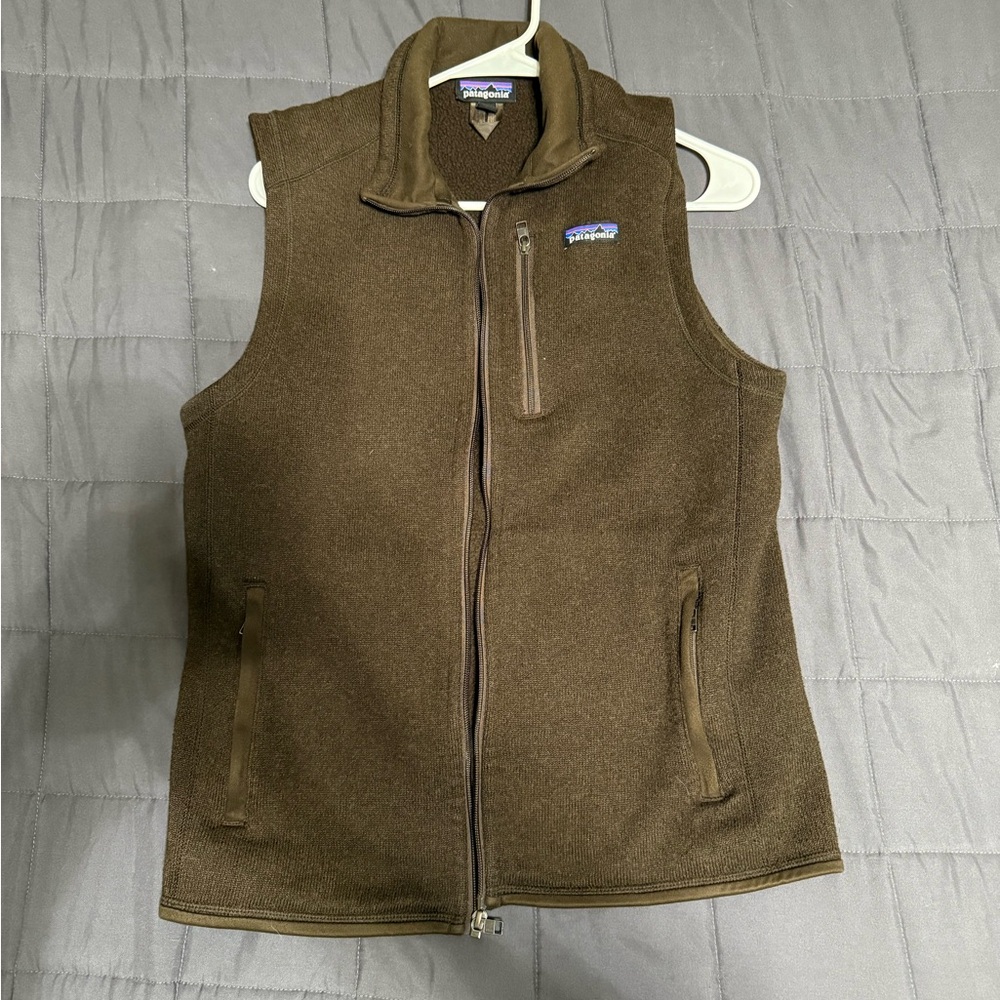Patagonia Better Sweater Vest – Men’s Medium – Brown (Classic Outdoor Essential)